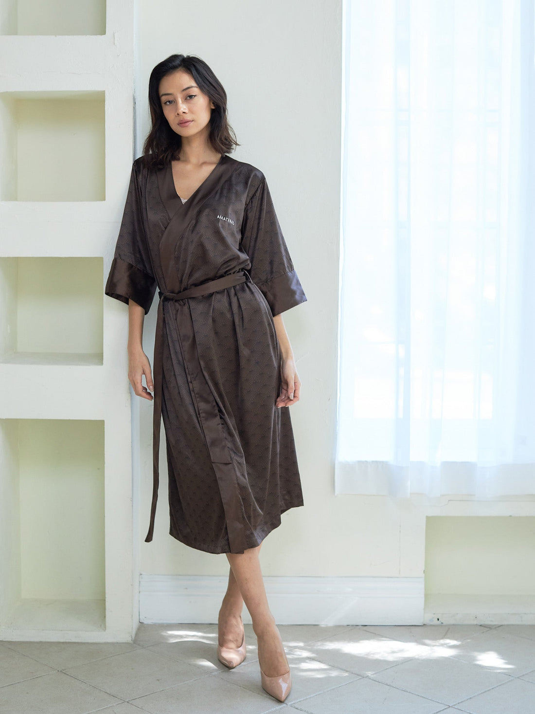 和柄 rich satin robe / 枯茶(brown) – AMATERASJAPAN