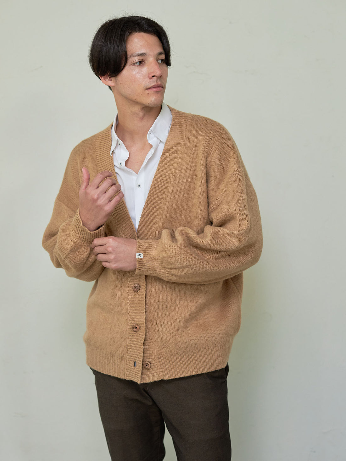 reversible V-neck knit cardigan