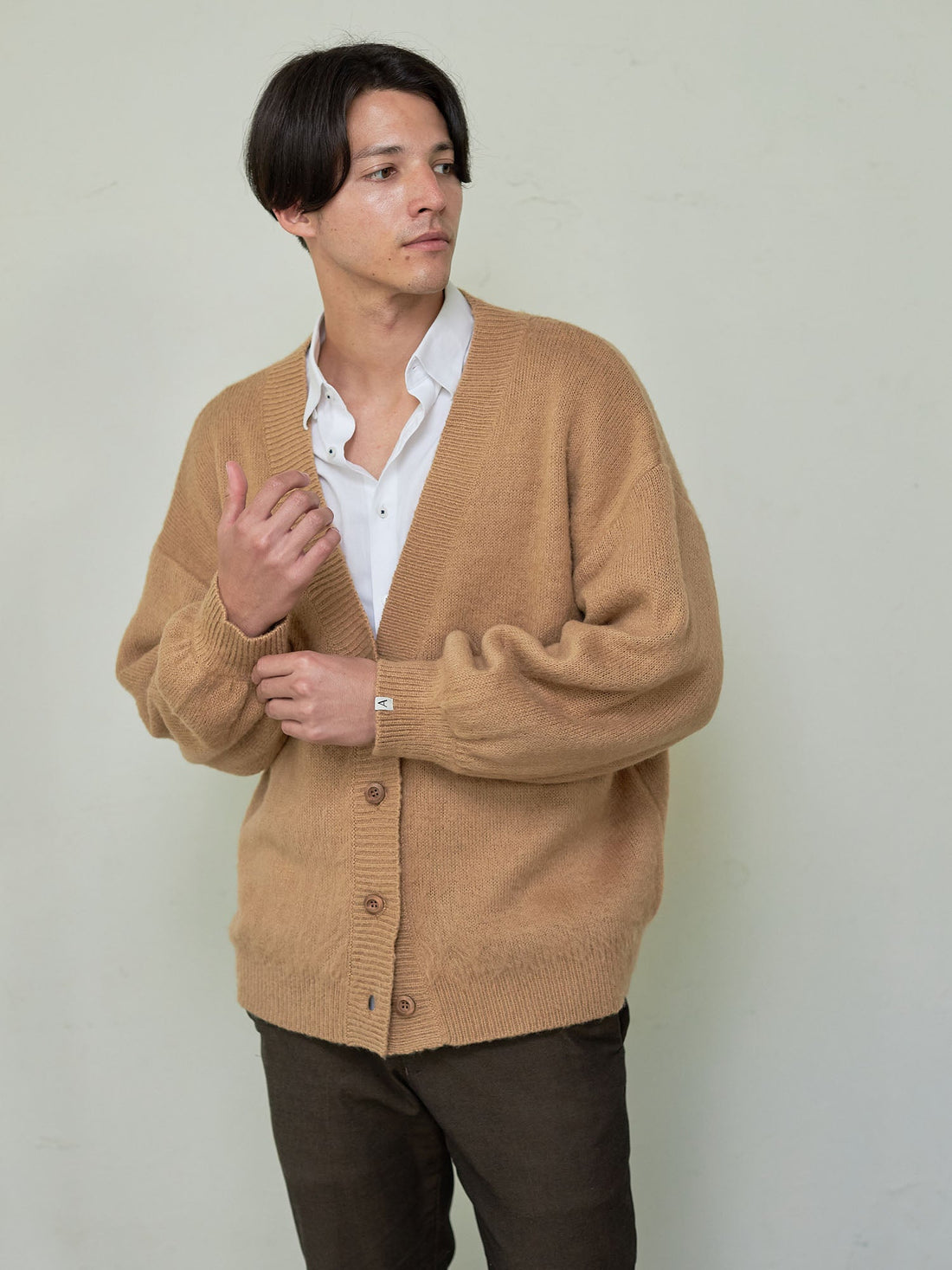 reversible V-neck knit cardigan / 白茶(beige × orange)