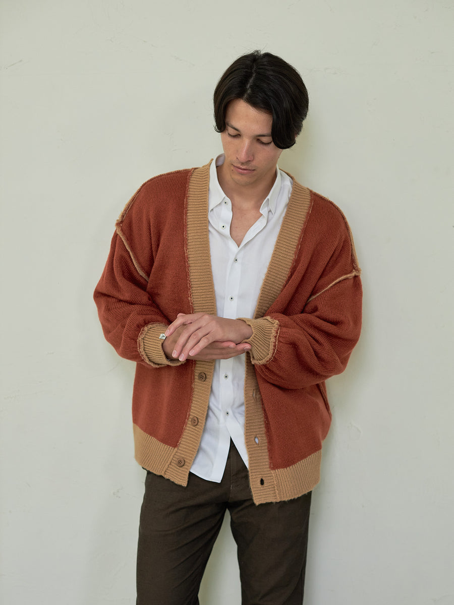 reversible V-neck knit cardigan