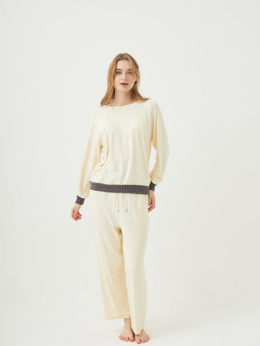 modal silk touch PJ set / 白花(ivory)