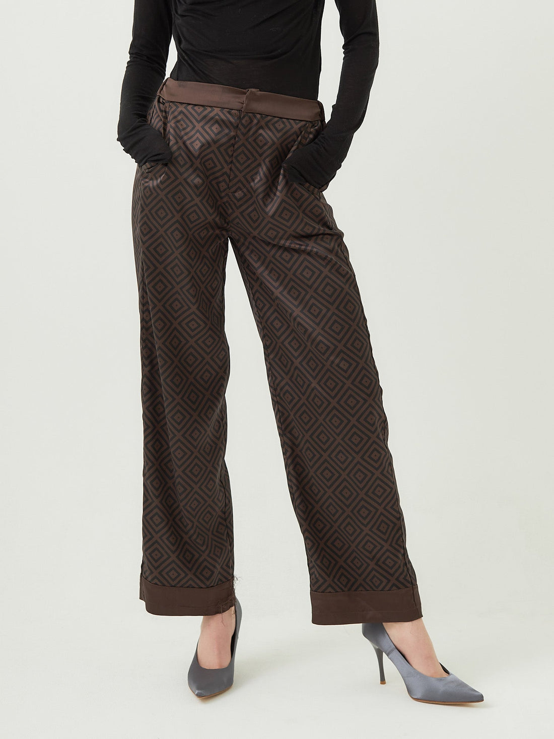 luxury rich satin pants(柄) / 枯茶(brown)