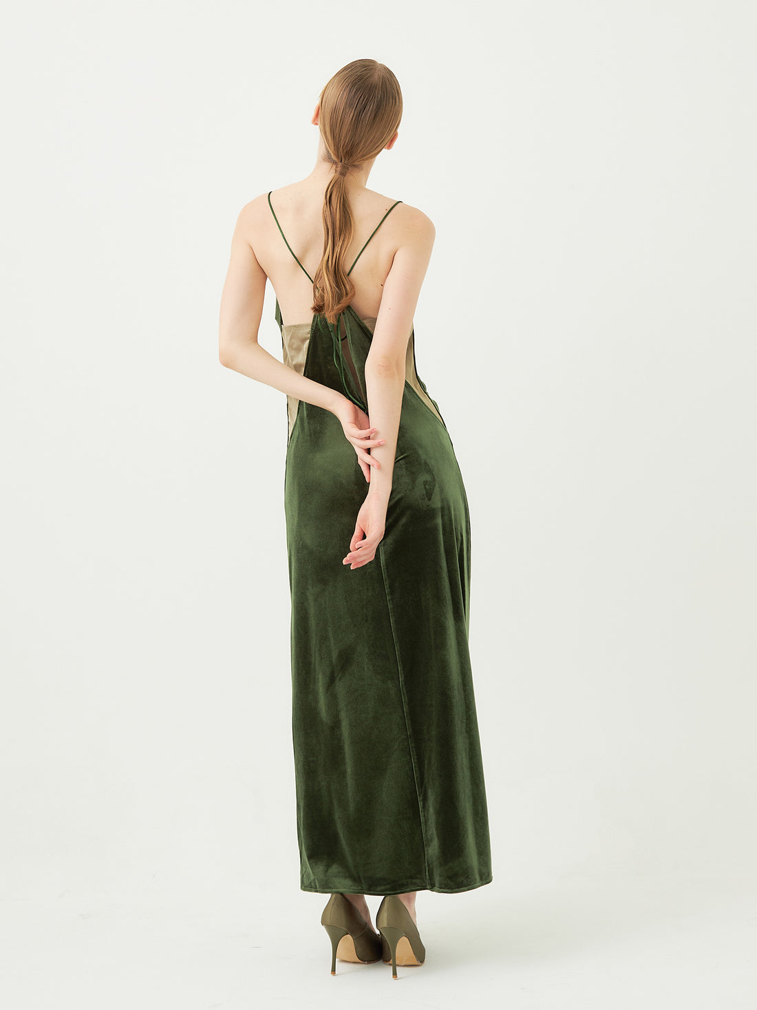 velour elegant draped dress / 松葉(khaki)