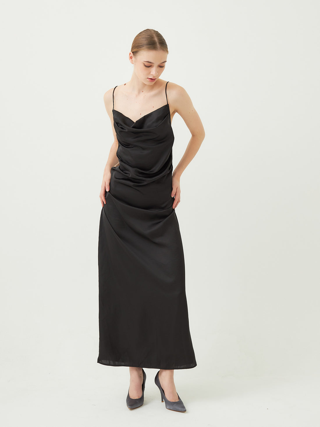satin elegant draped dress / 墨(black)