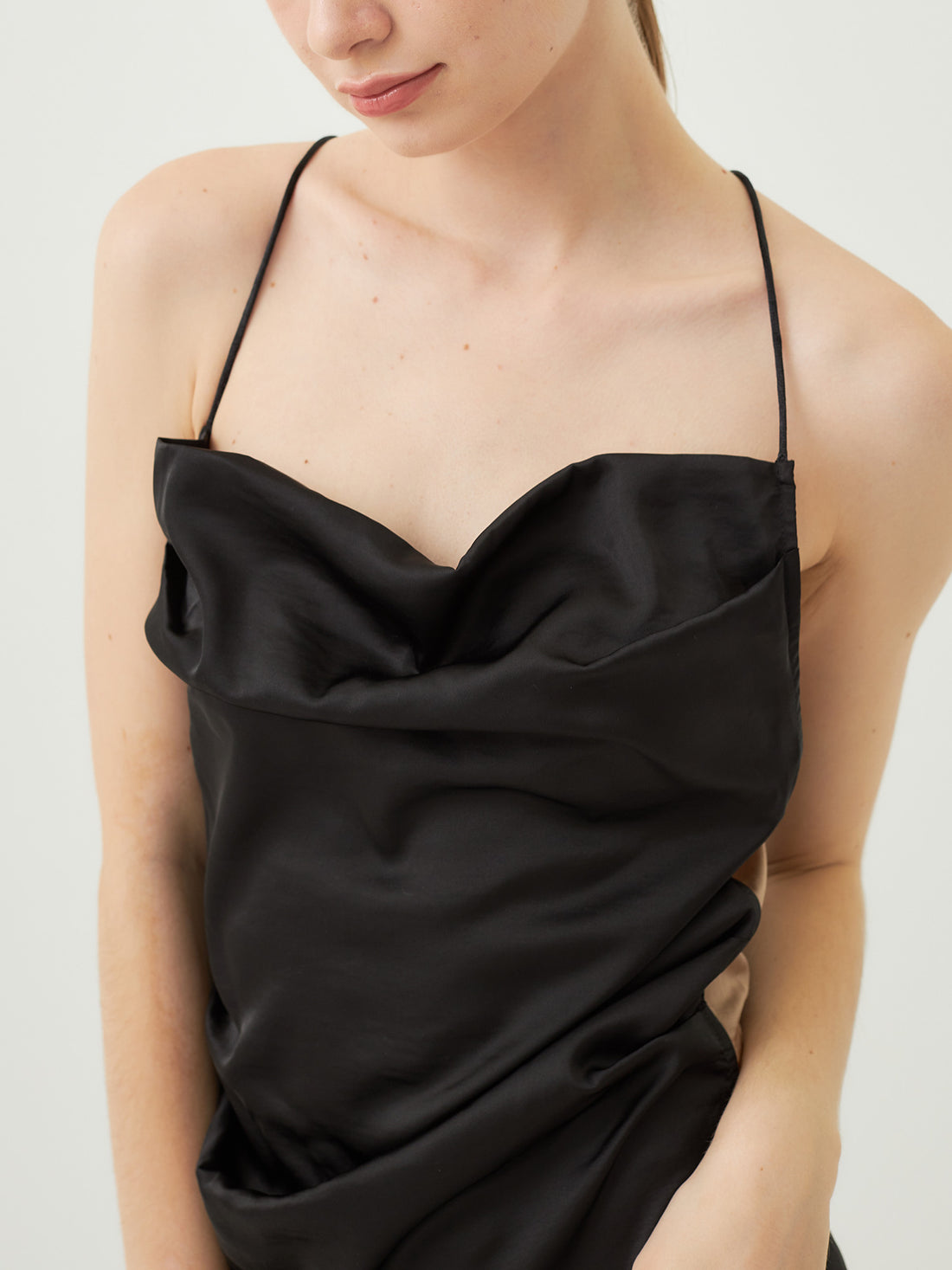 satin elegant draped dress / 墨(black)