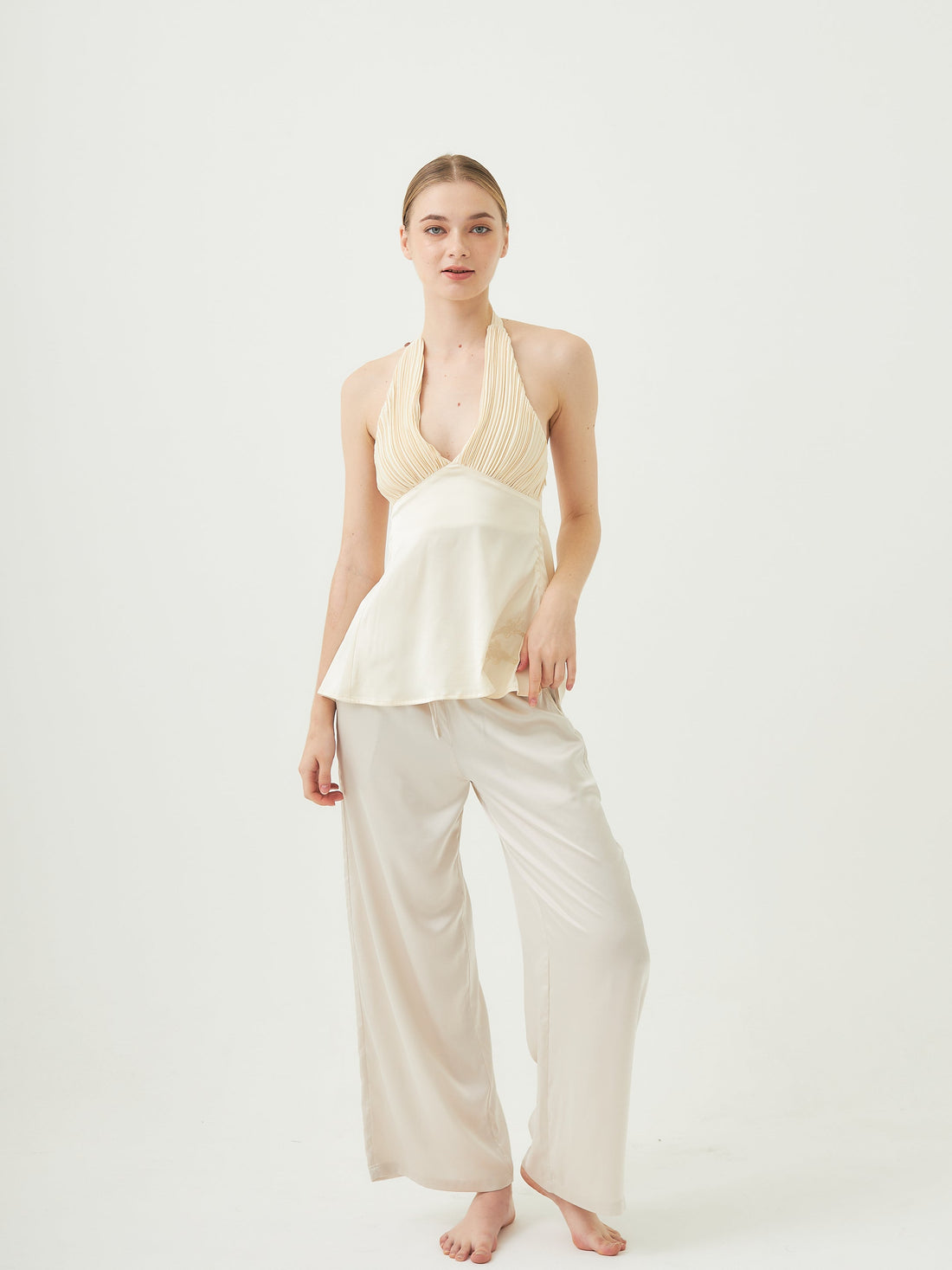 elegant satin pleated camisole / 白花(ivory)