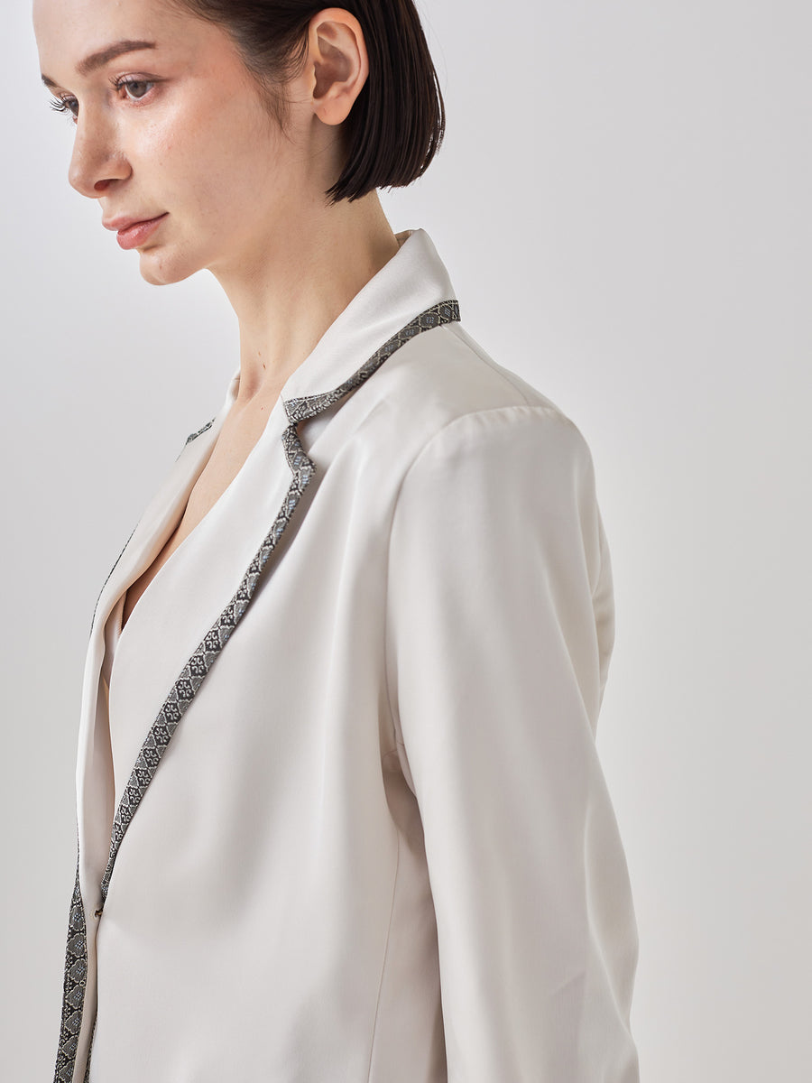wagara tailored satin suit jacket / white flower(ivory)