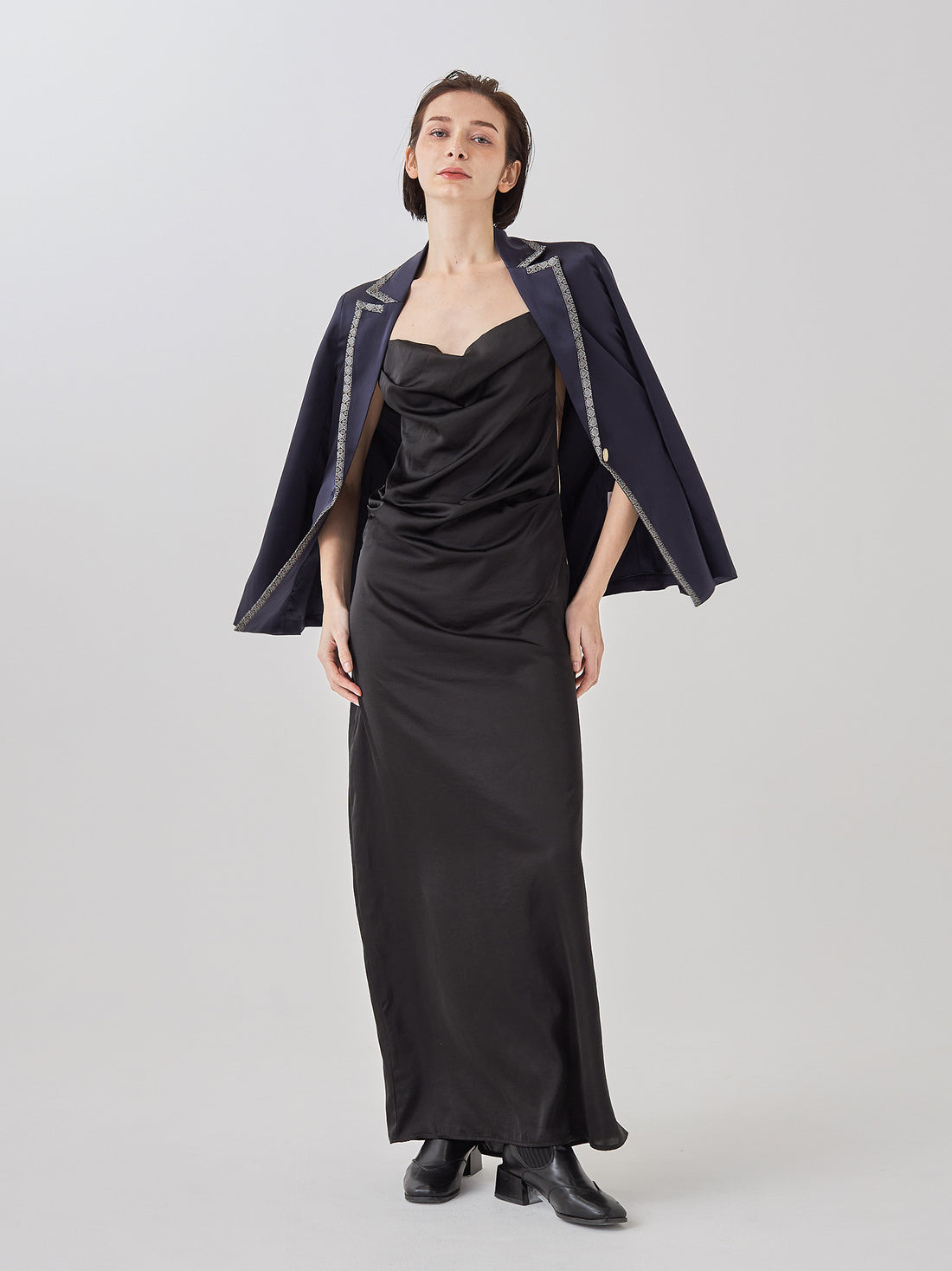 wagara tailored satin suit jacket / navy