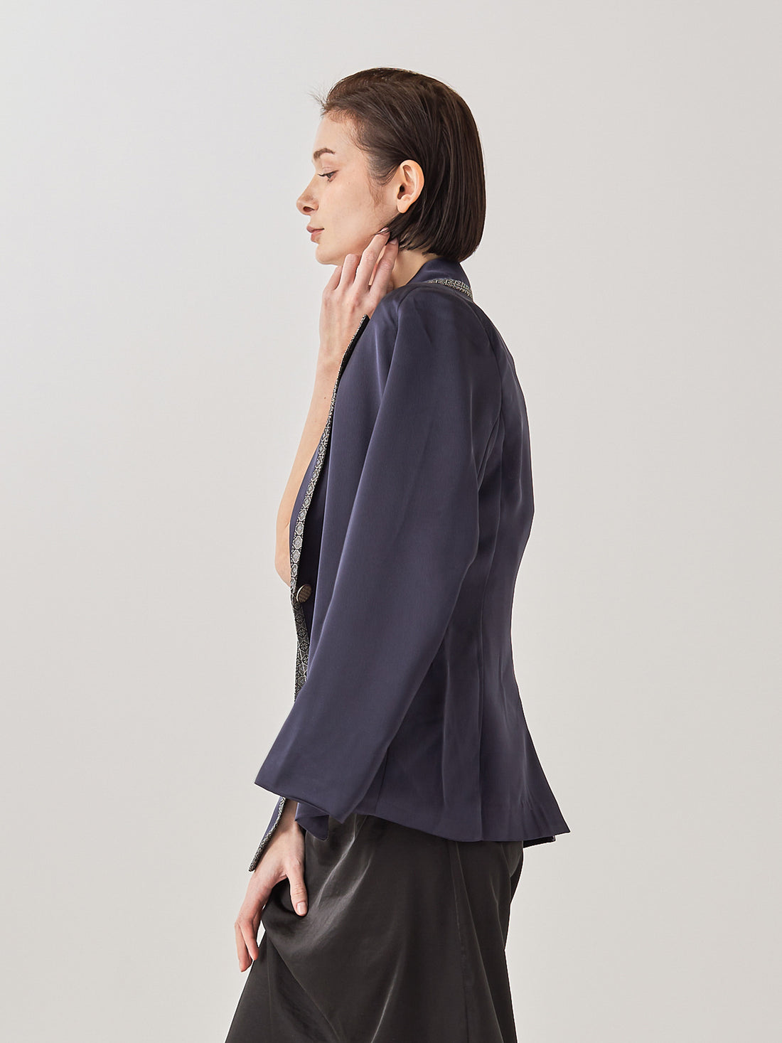 wagara tailored satin suit jacket / navy