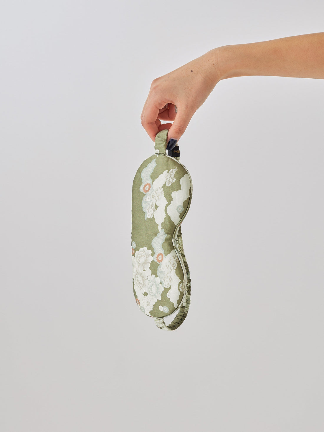 Silk Japanese pattern eyemask / young leaves (light green)