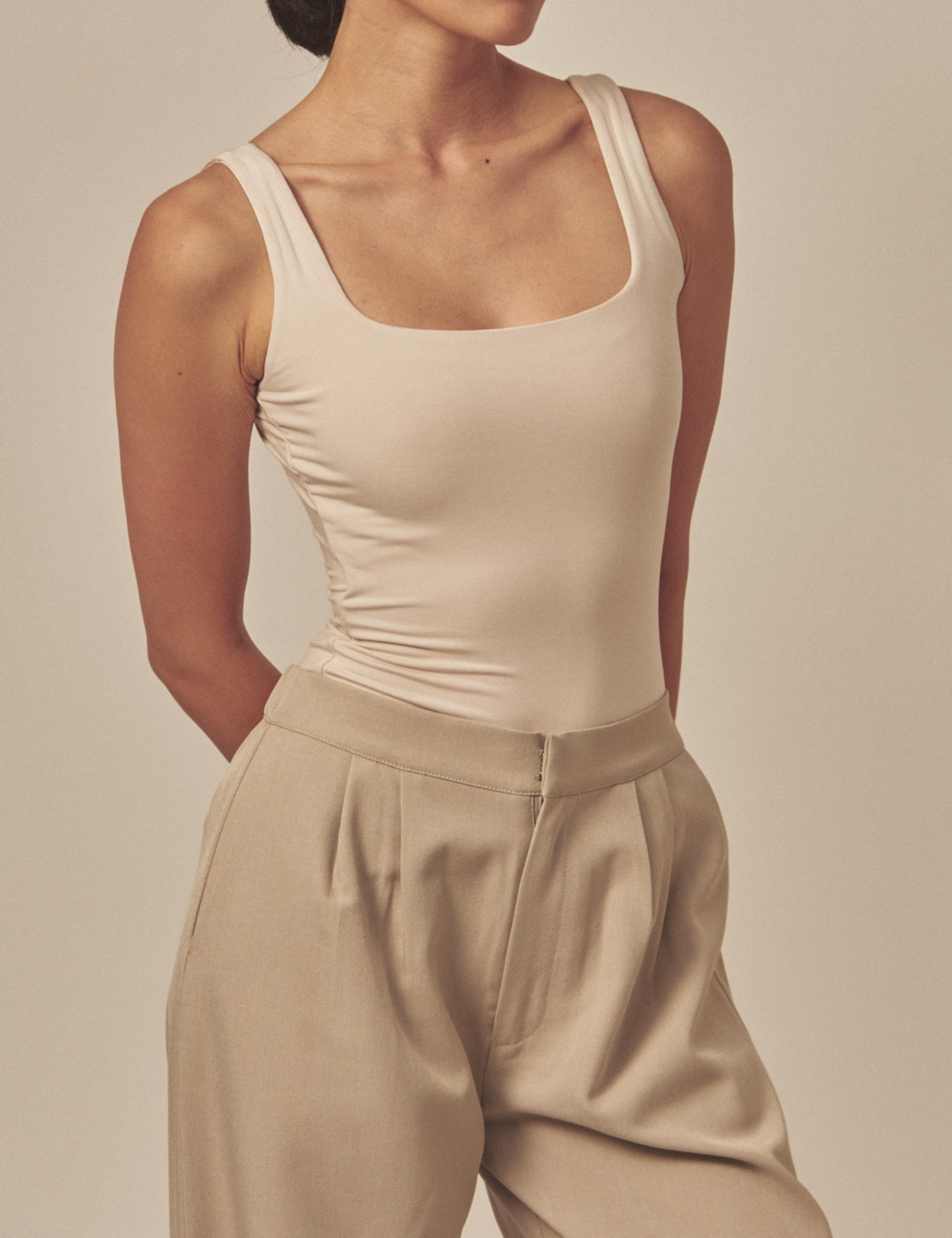AuraFit Elegant Padded Tank / 胡粉(off white)
