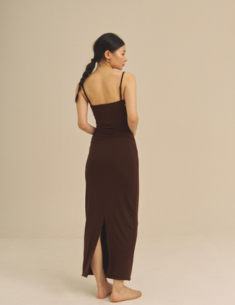 Aura Fit Padded Maxi Camisole Dress / 焦茶(dark brown)