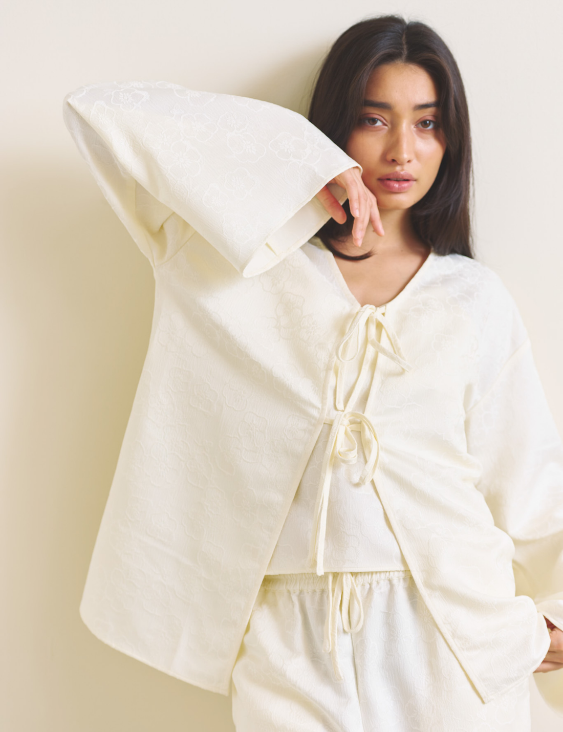 Soft Terra Satin Haori / 白花(ivory)