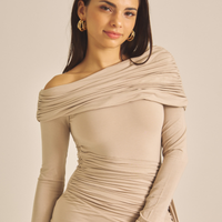 Elegant Draped Padded Dress / 亜麻色(greige)