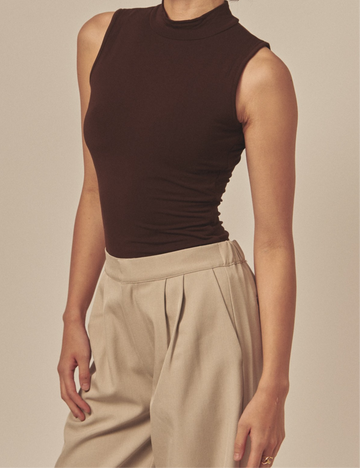 AuraFit NeckHug Padded Tank / 枯茶(brown)