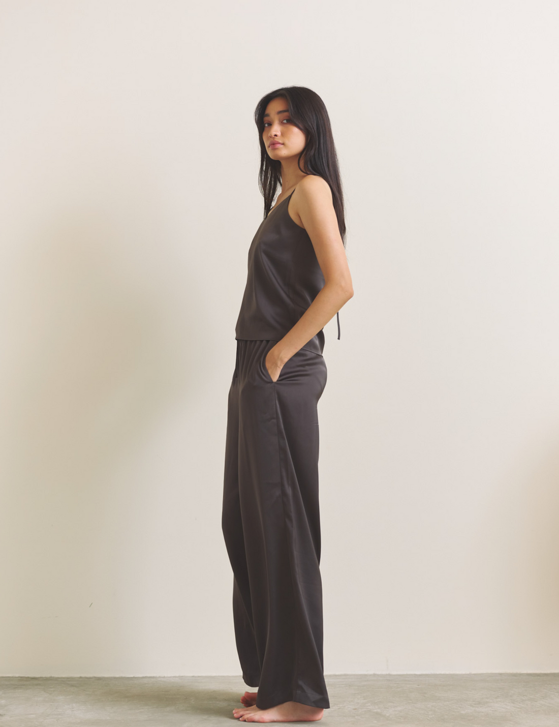 Soft Terra Satin Pants / 枯茶(brown)