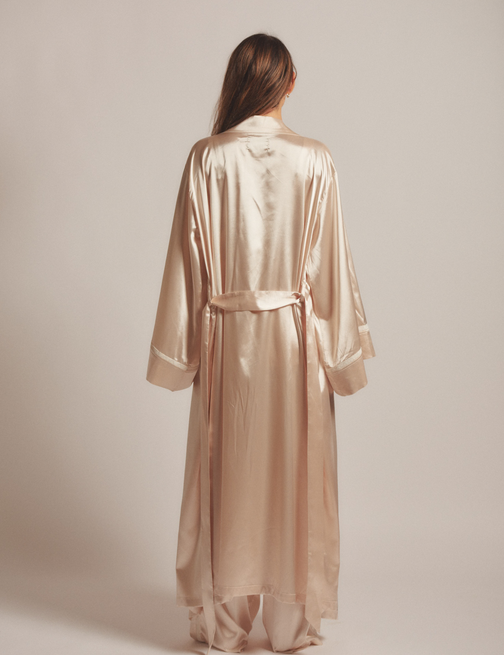Sunlit Winery Silky Long Robe / 亜麻(gold)