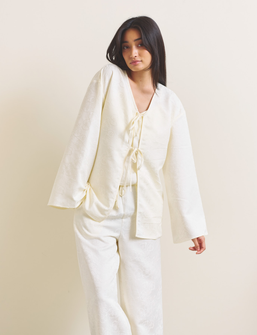 Soft Terra Satin Haori / 白花(ivory)