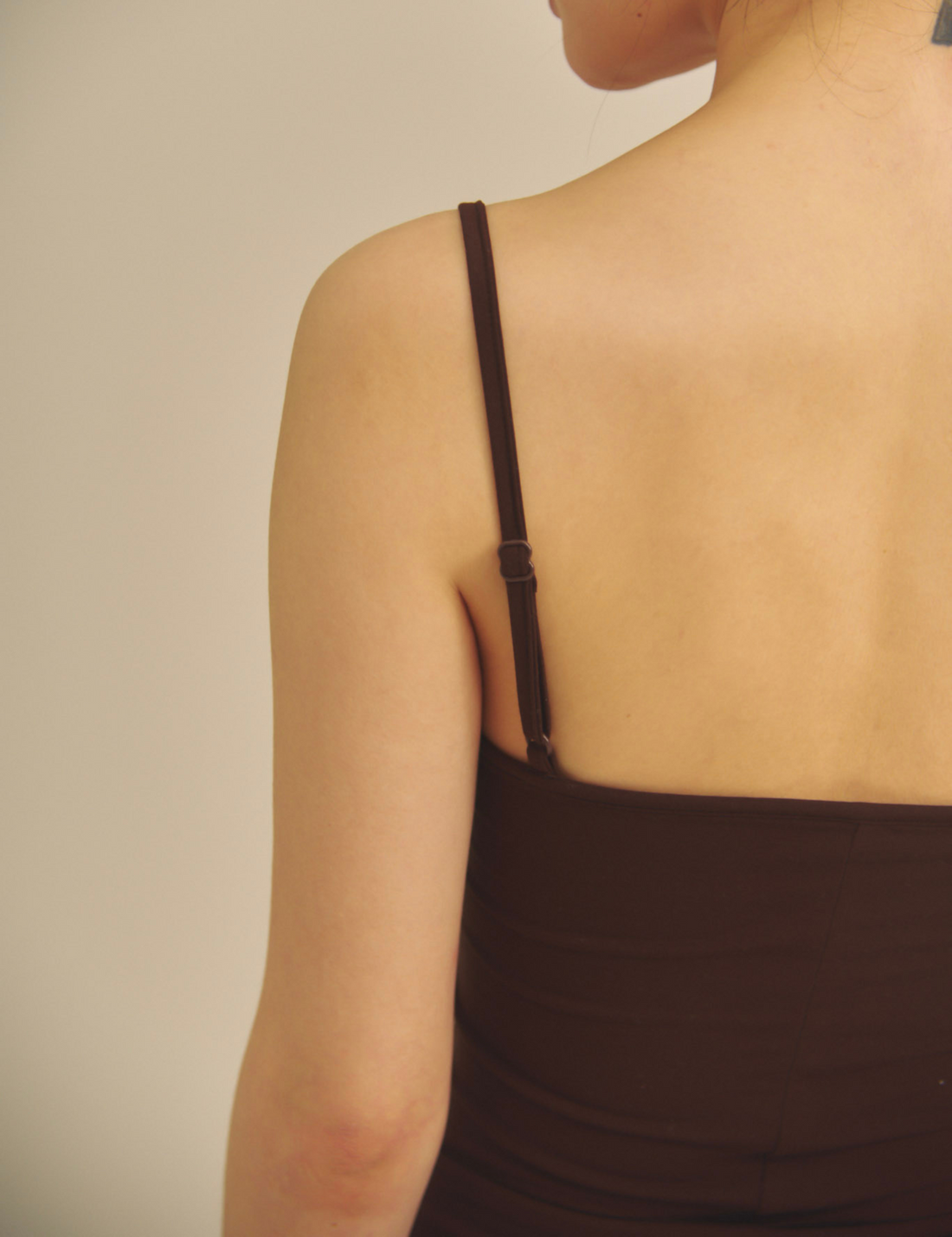 【9/27より発送】Aura Fit Padded Maxi Camisole Dress / 焦茶(dark brown)