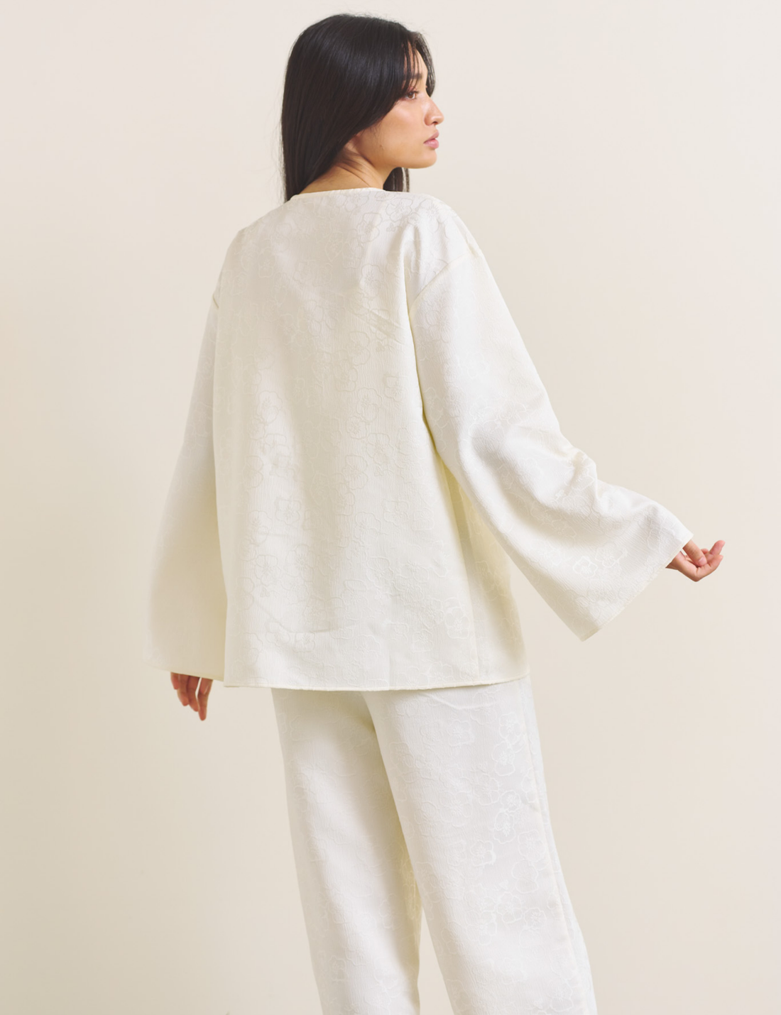 Soft Terra Satin Haori / 白花(ivory)