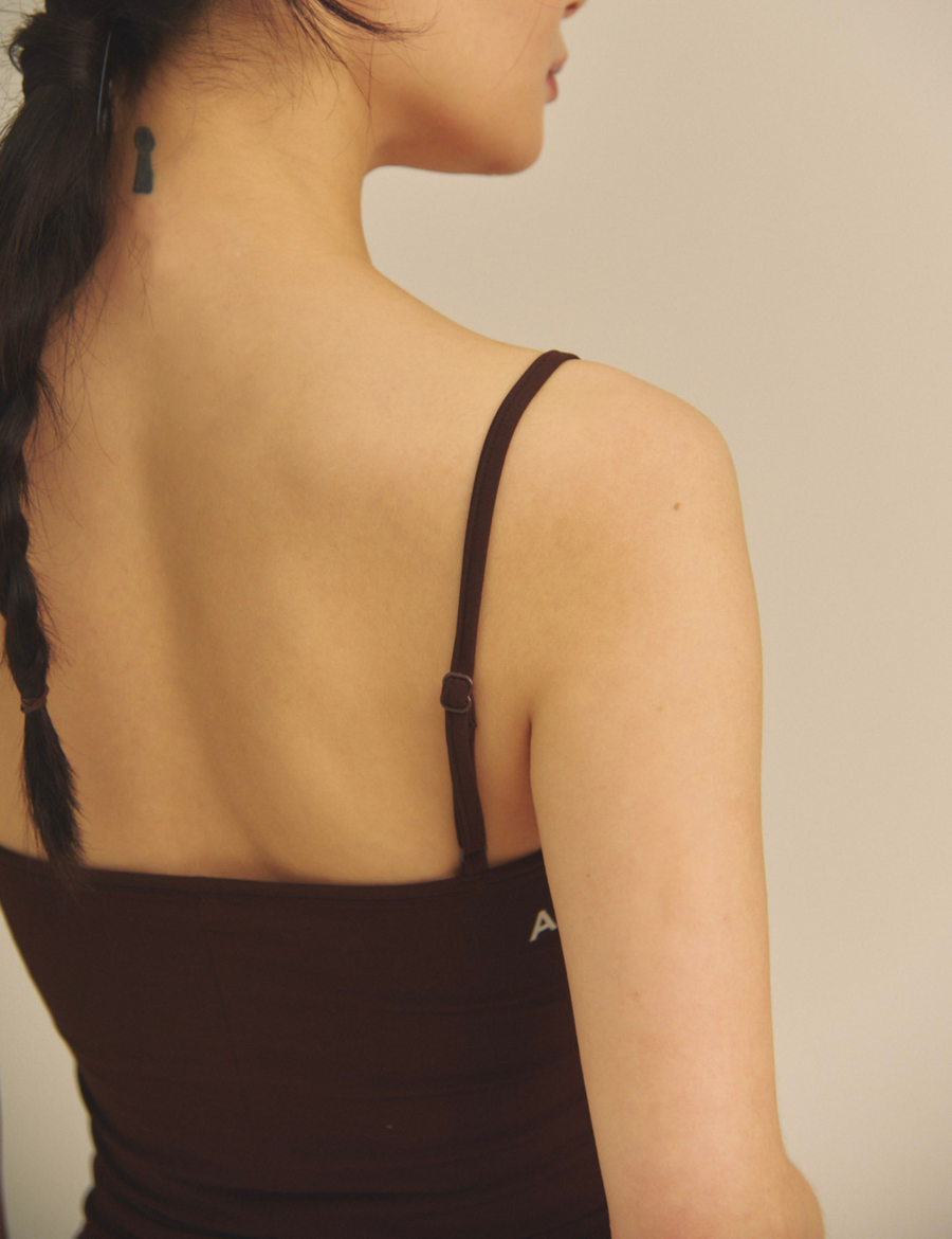 【9/27より発送】Aura Fit Padded Maxi Camisole Dress / 焦茶(dark brown)
