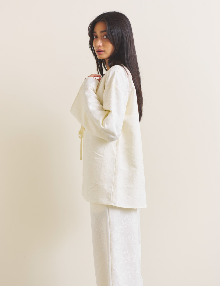 Soft Terra Satin Haori / 白花(ivory)