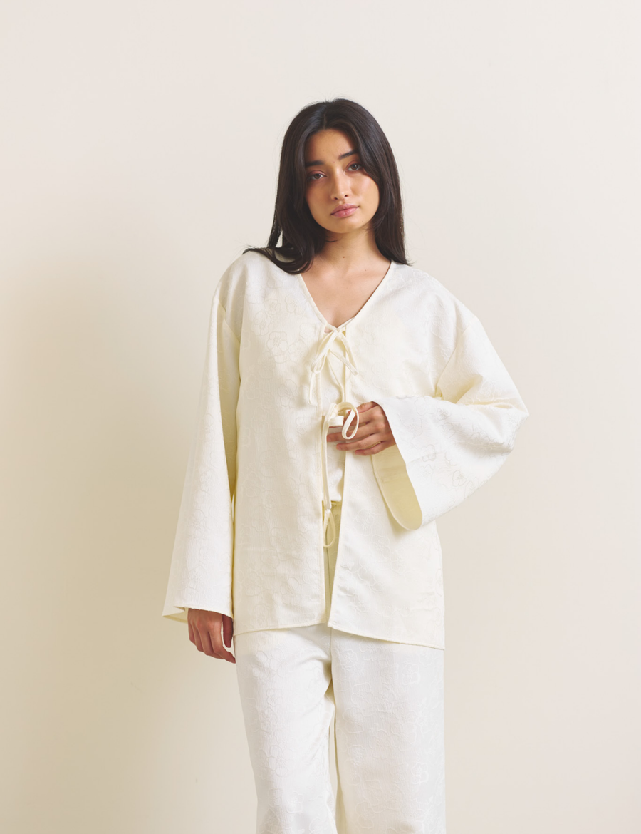 Soft Terra Satin Haori / 白花(ivory)