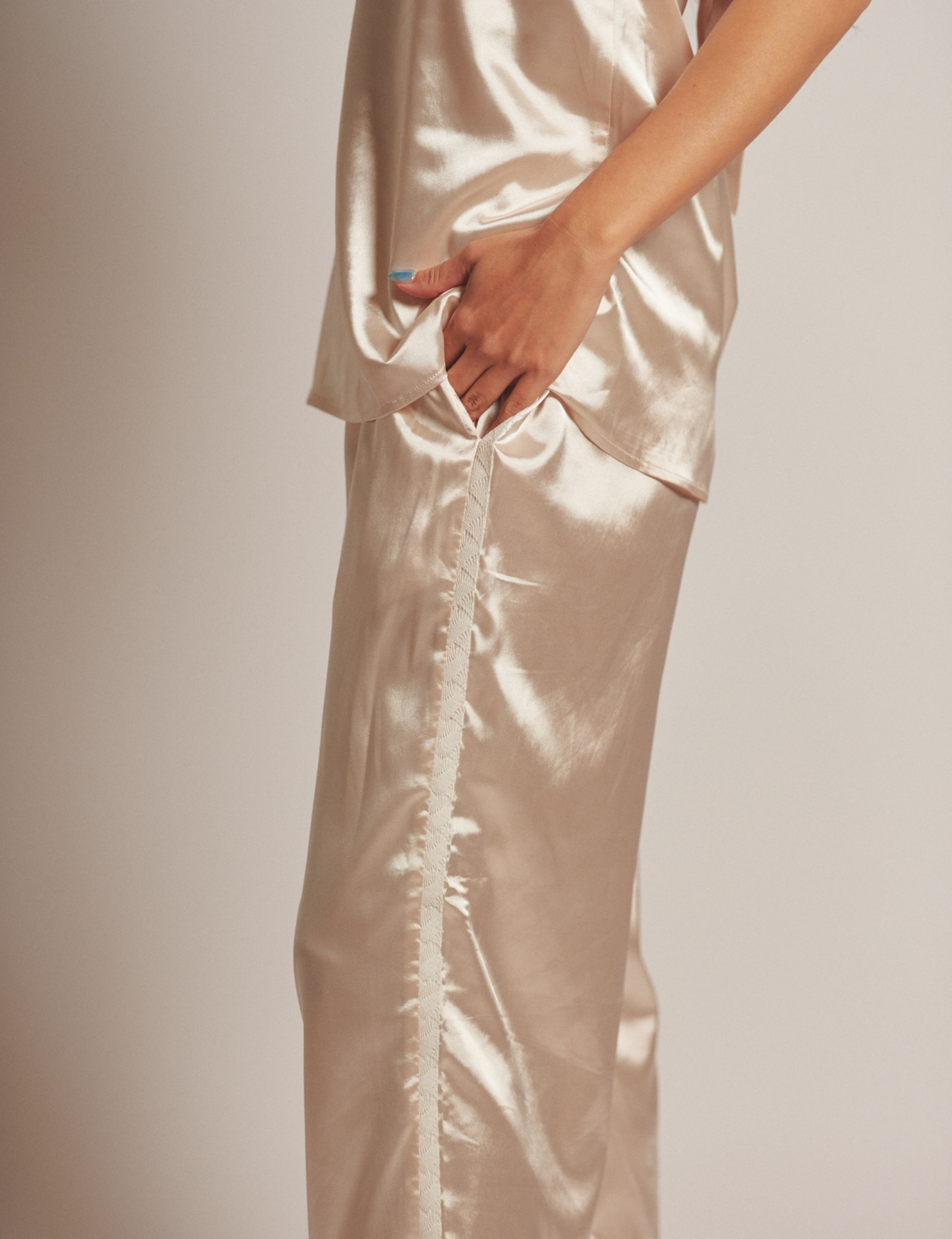 Sunlit Winery Silky Pants / 亜麻(gold)