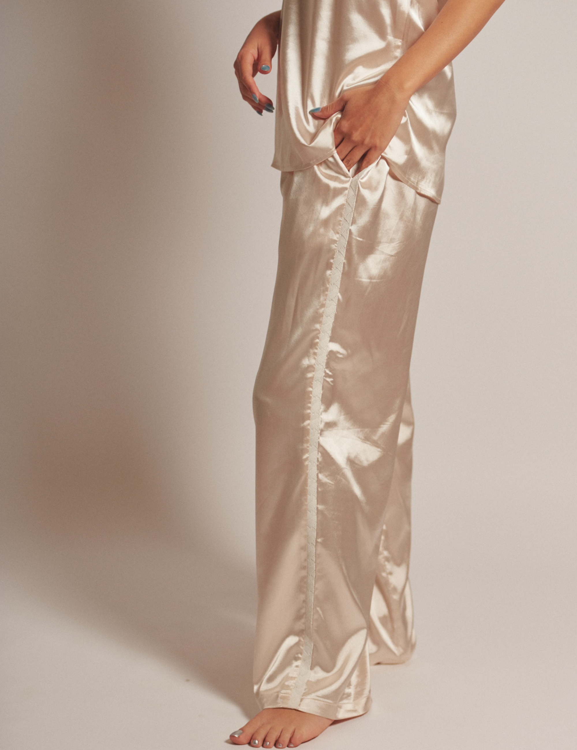 Sunlit Winery Silky Pants / 亜麻(gold)