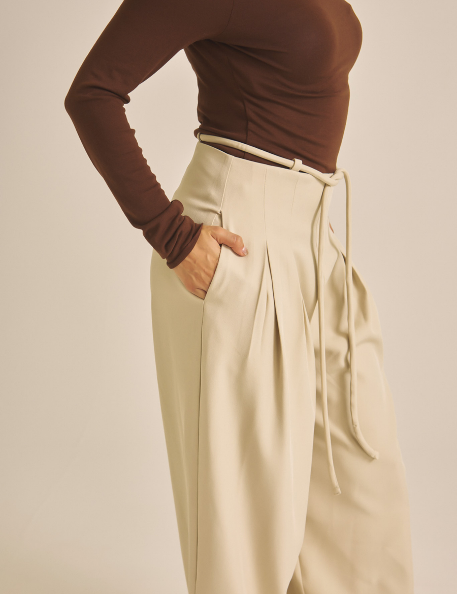 【COMING SOON】Chic Comfort Slacks / 白花(ivory)