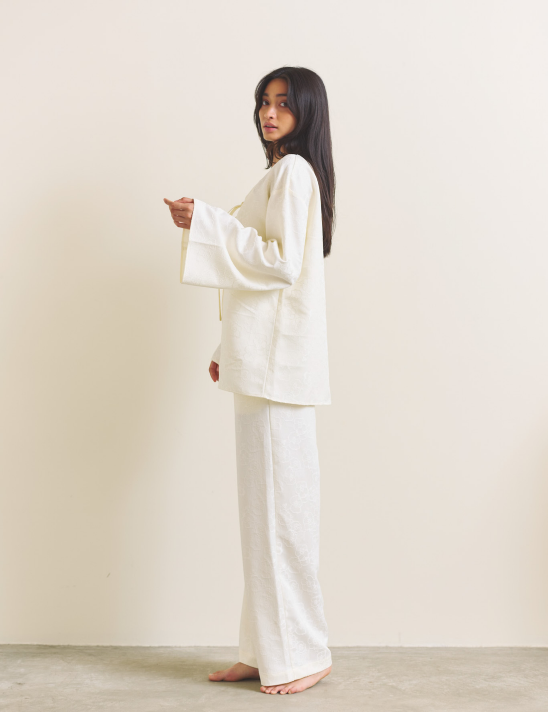 Soft Terra Satin Haori / 白花(ivory)