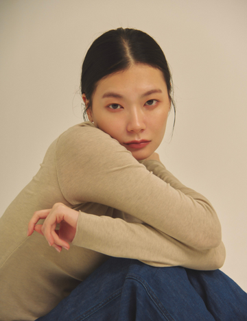 Sheer Grace Turtleneck / 亜麻色(greige)
