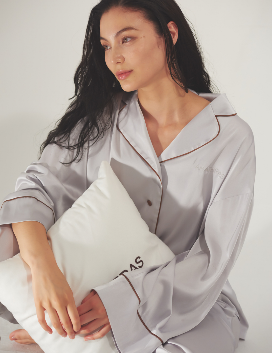 Chic Comfort Satin Pajama Shirt / Jun(greige)