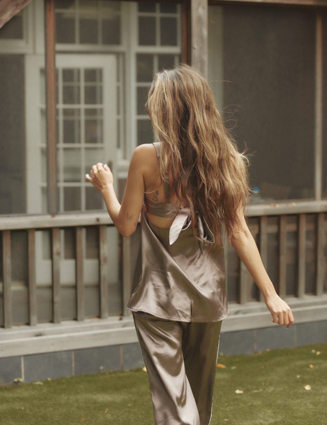Sunlit Winery Silky Tanktop / 枯茶(brown)