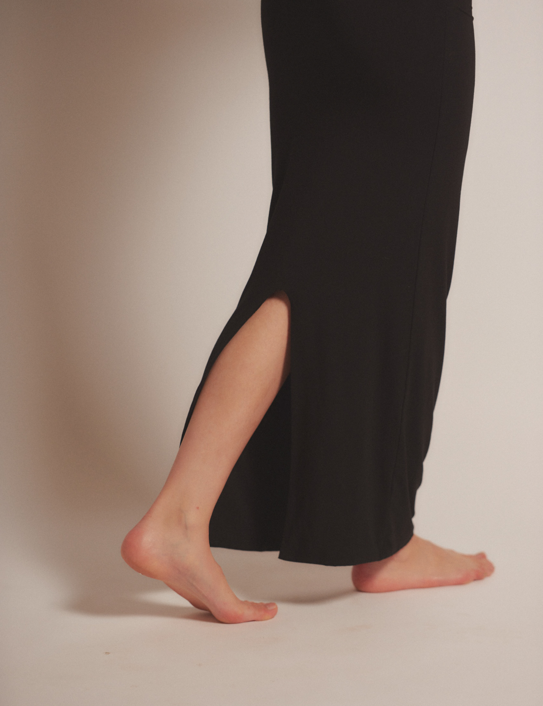 【新発売】今週の市販 Padded AuraFit Tank AMATERASJAPAN – 墨(black) / Dress ワンピース