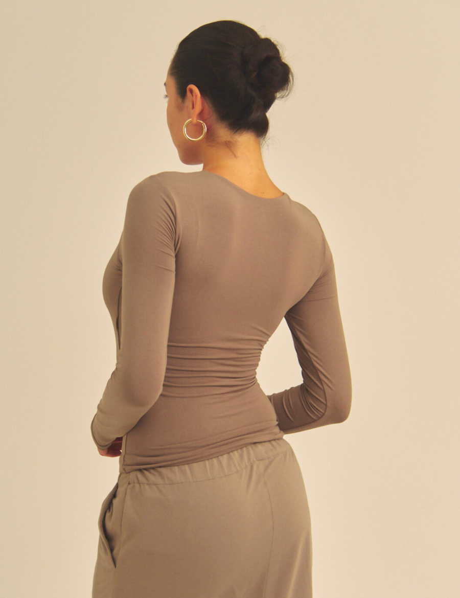 【COMING SOON】Aurafit Padded Long Sleeve Top / 紫鼠(charcoal)