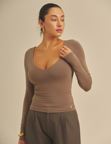 Aurafit V-Line Padded Longsleeve / 紫鼠(charcoal)