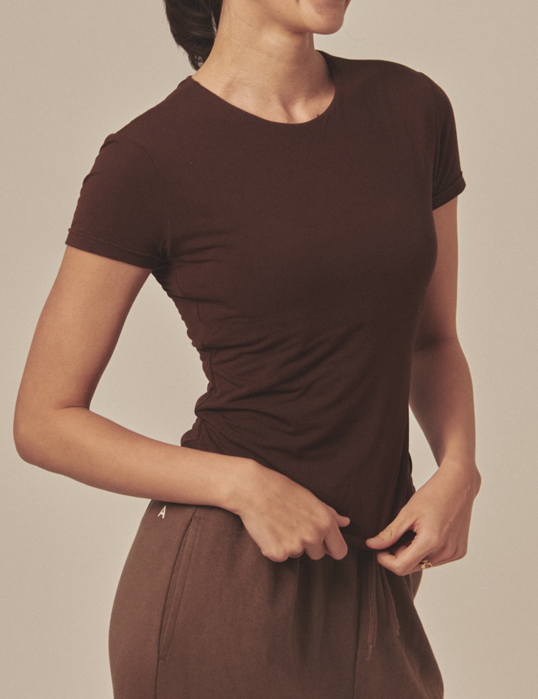 【6月末発送】AuraFit Padded Tee / 枯茶(brown)