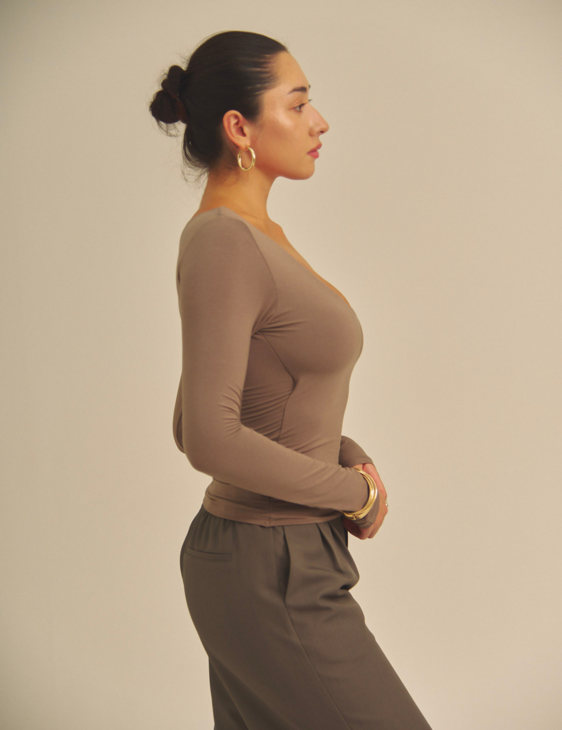 Aurafit V-Line Padded Longsleeve / 紫鼠(charcoal)