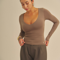 Aurafit V-Line Padded Longsleeve / 紫鼠(charcoal)