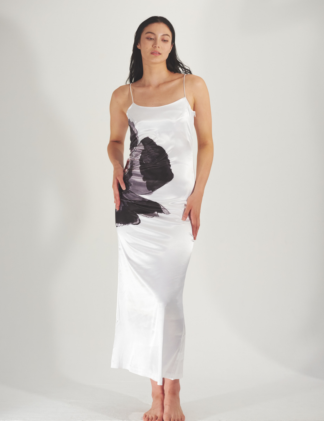 Garden Grace Satin Maxi Dress / Gofun(White)
