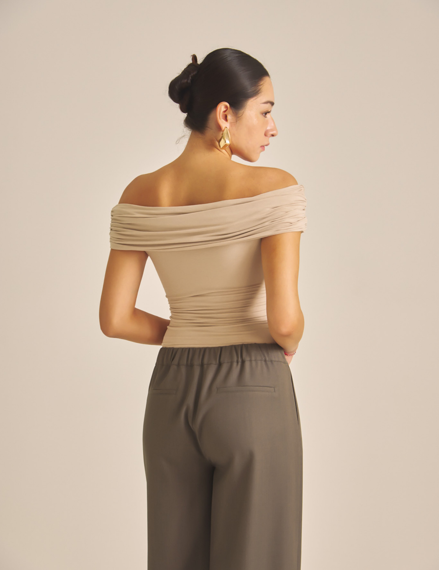 Elegant Draped Padded Top / 亜麻色(greige)