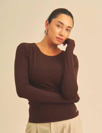 【COMING SOON】Aurafit Padded Long Sleeve Top / 焦茶(dark brown)