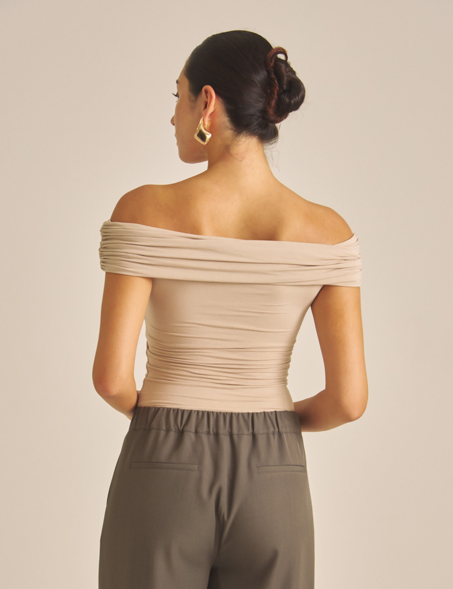 Elegant Draped Padded Top / 亜麻色(greige)