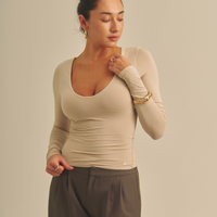 Aurafit V-Line Padded Longsleeve / 亜麻色(greige)