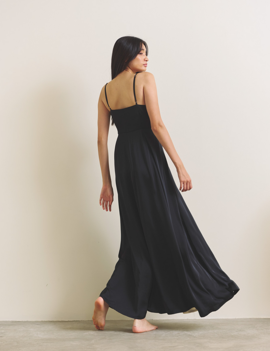 Rich Satin Bloom dress / 墨(black)
