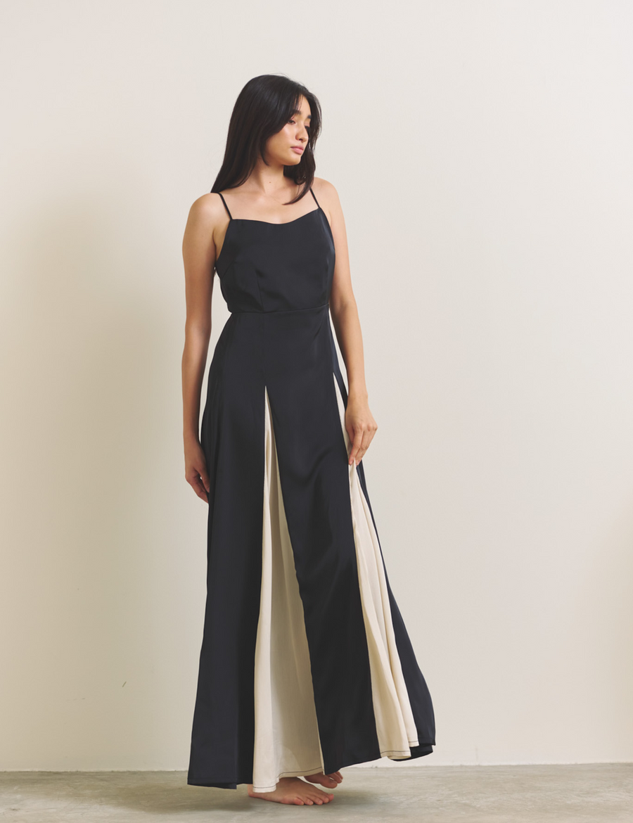 Rich Satin Bloom dress / 墨(black)