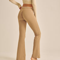 【COMING SOON】Maple Curve Flare Leggings / 白茶(beige)