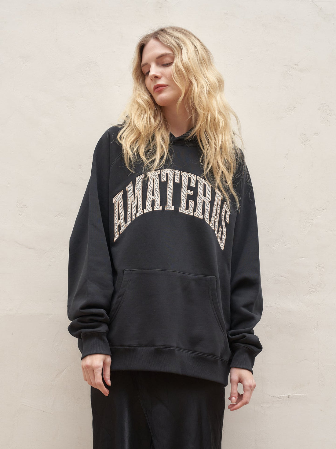 Basic volume 和柄 hoodie
