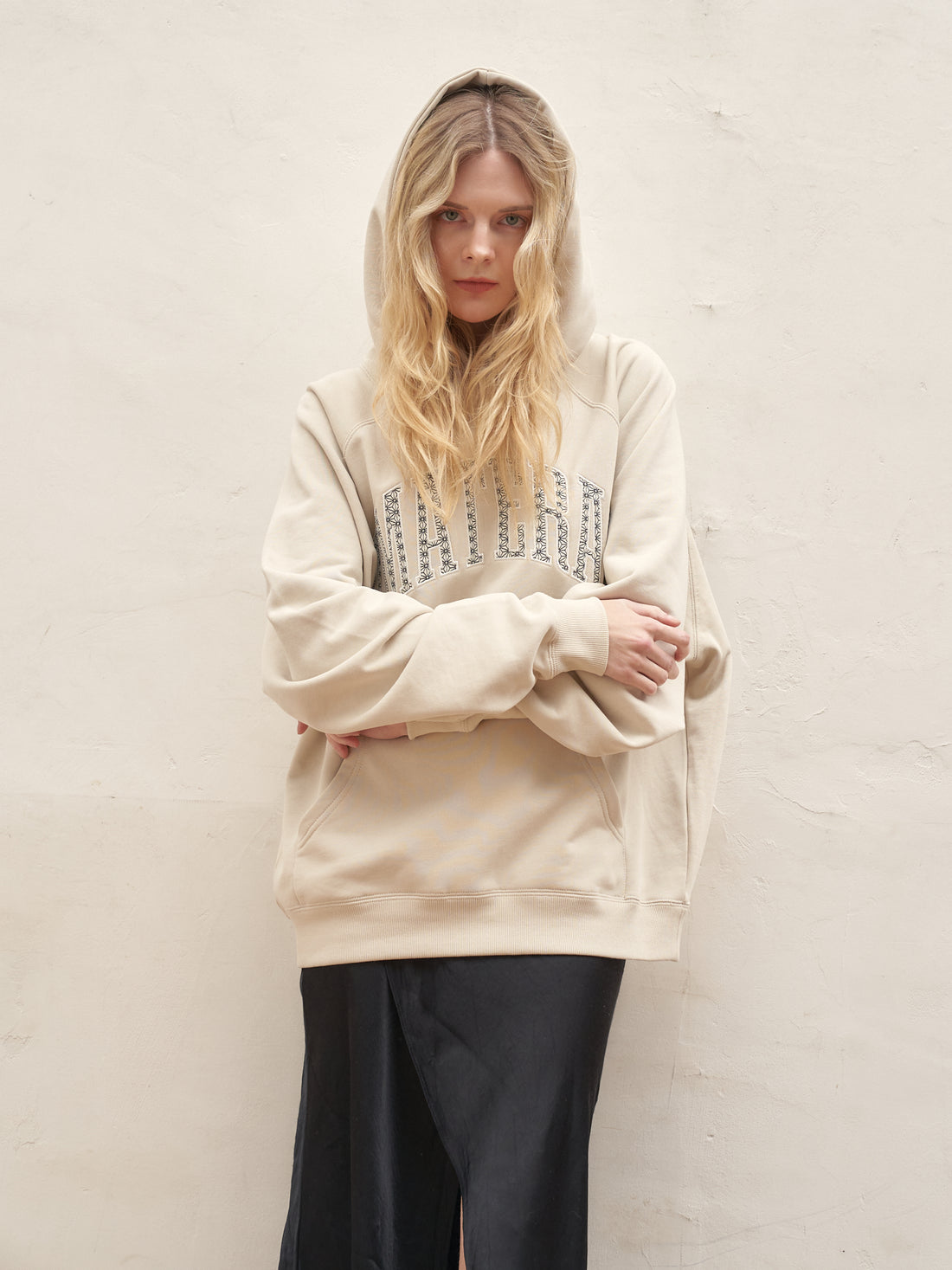 Basic volume 和柄 hoodie